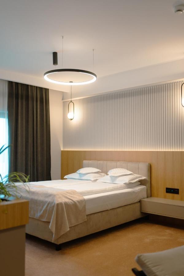 Crama Jelna Resort & Spa Orheiu Bistritei Ngoại thất bức ảnh